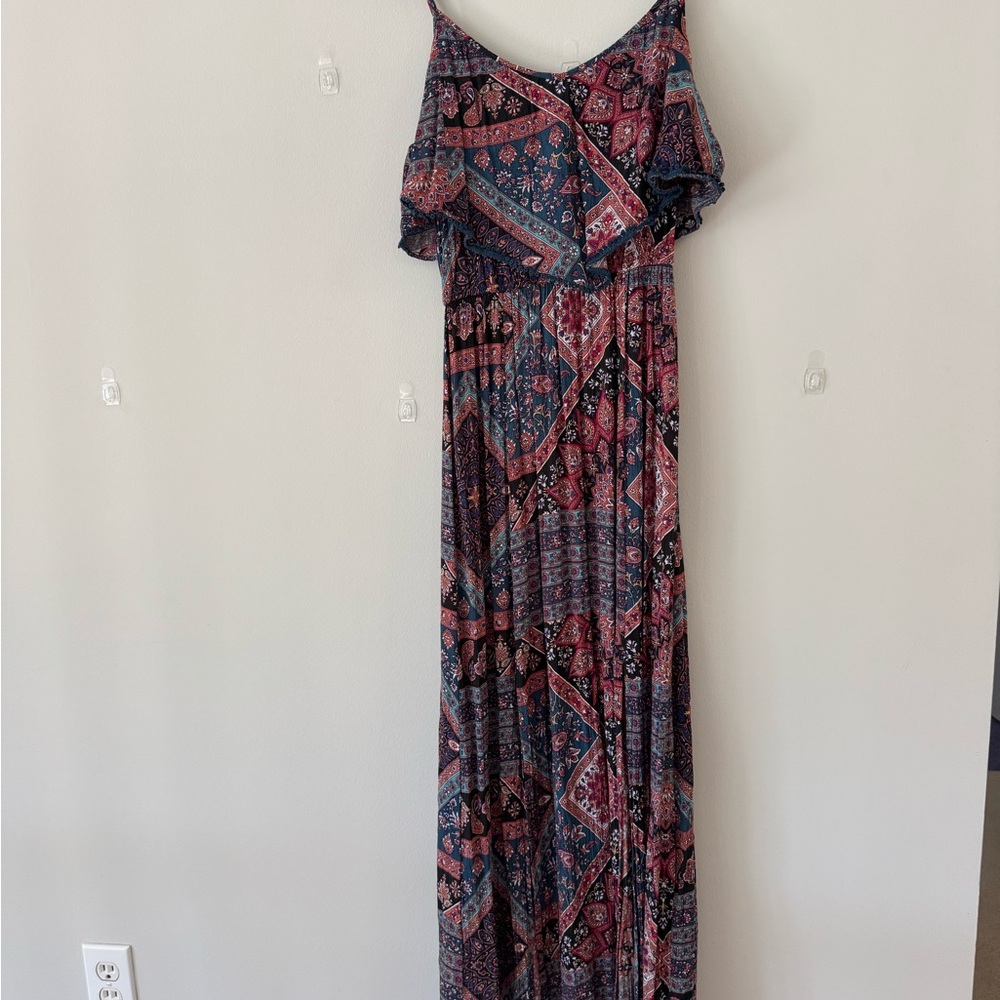 American Eagle Outfitters Patterned Off-Shoulder Maxi Dress in Navy and Burgundy